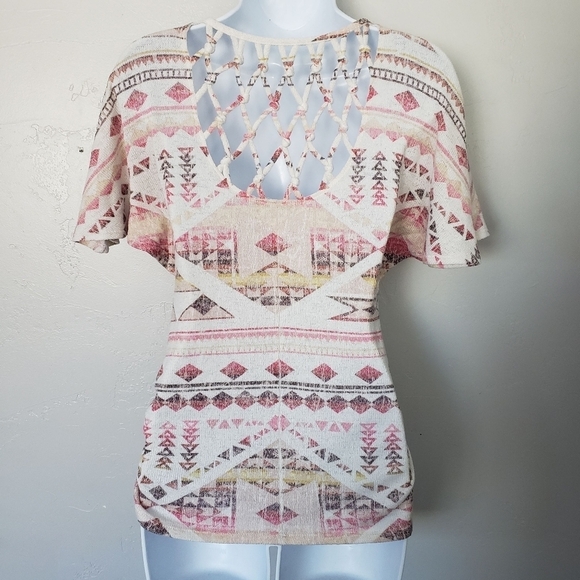 Maurices XS Short Sleeve Shirt Pink White Brown Aztec Strappy Back - Picture 2 of 7